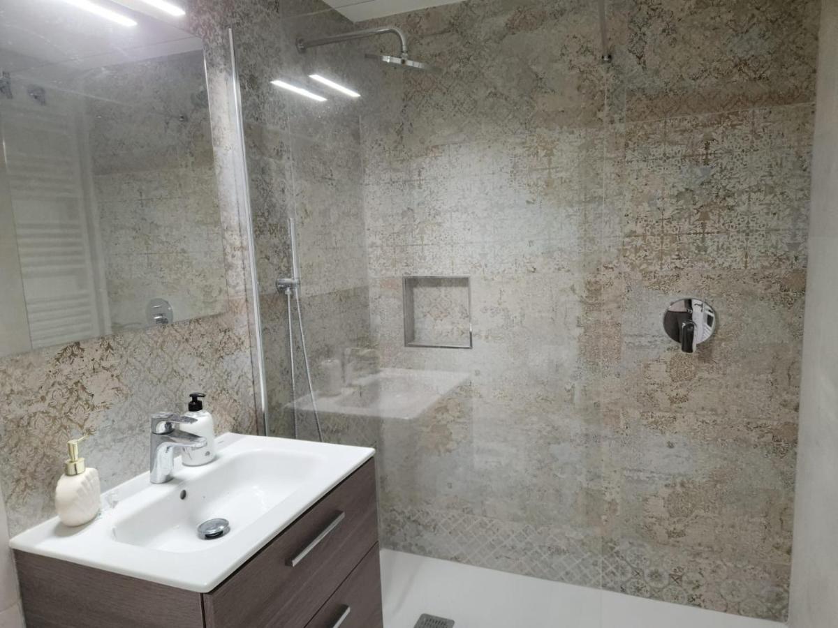 Moderno Apartamento Colon Con Vistas Al Mar 칼페 외부 사진