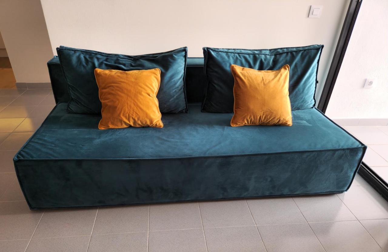 Moderno Apartamento Colon Con Vistas Al Mar 칼페 외부 사진
