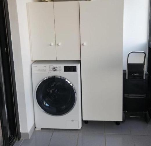 Moderno Apartamento Colon Con Vistas Al Mar 칼페 외부 사진